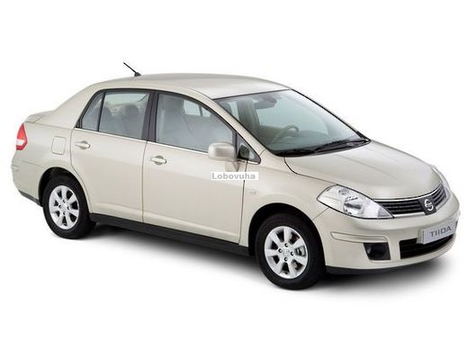 Лобове скло для Nissan Tiida (07-12)